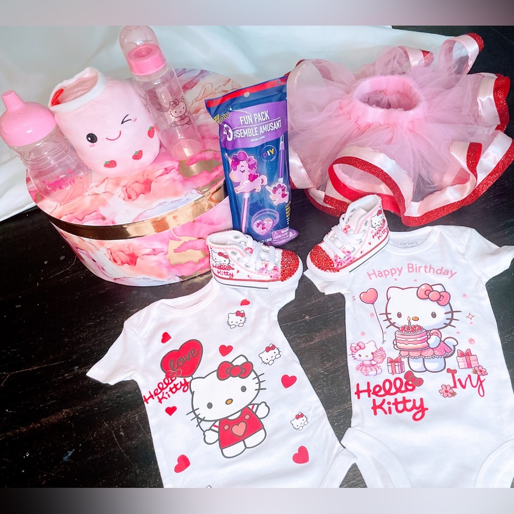 Hello Kitty White and Red Baby Onesie Set with Shoes